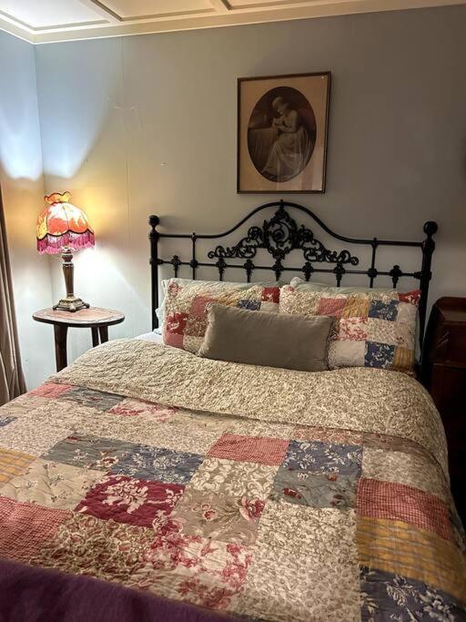 Oakura Pond Cottage - A Unique Kiwi Holiday Bach Dış mekan fotoğraf